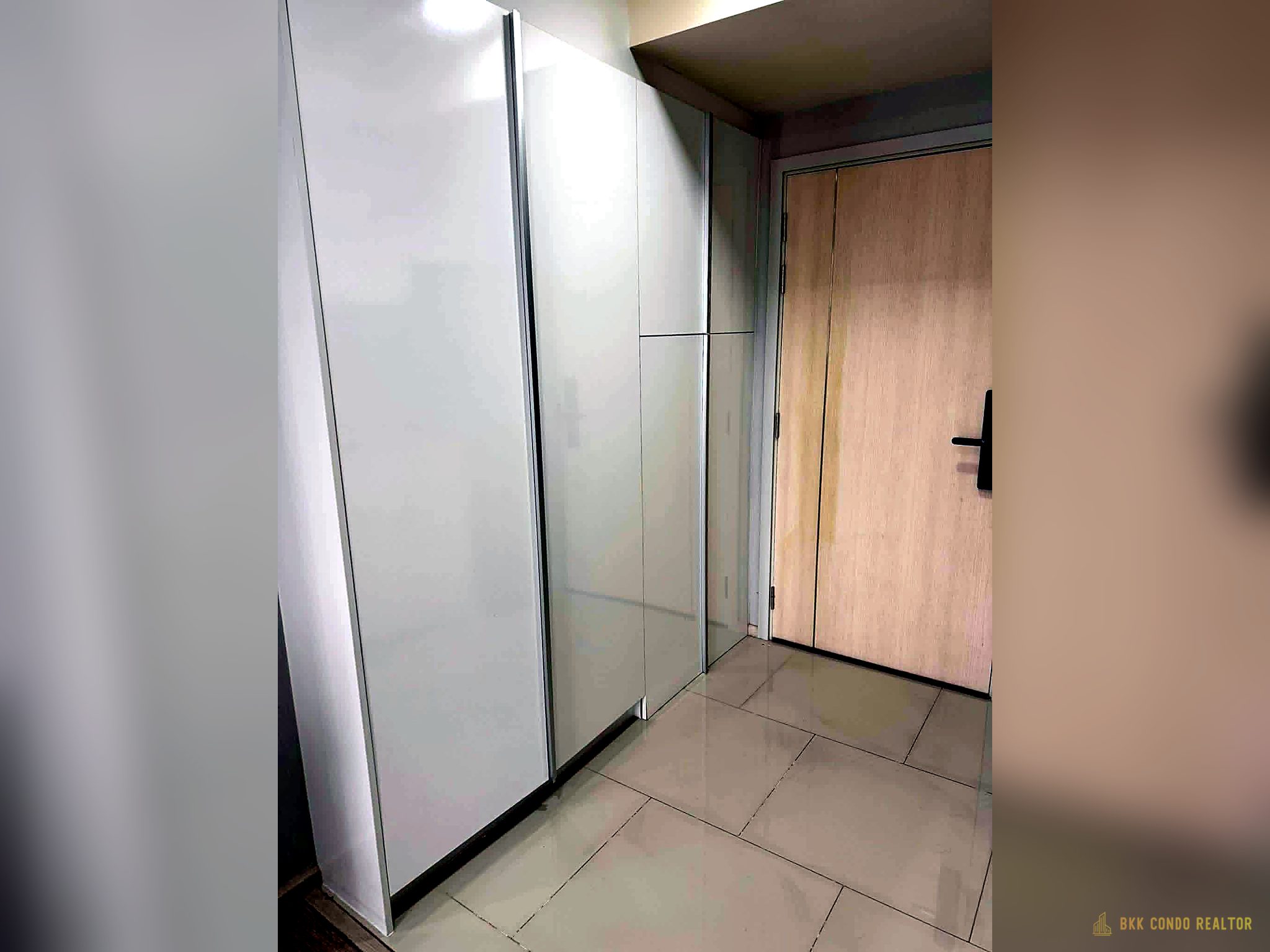 1-Bedroom Condo for Rent at MAESTRO 03 Ratchada – Rama 9 (30 sqm) — Rama 9 MRT