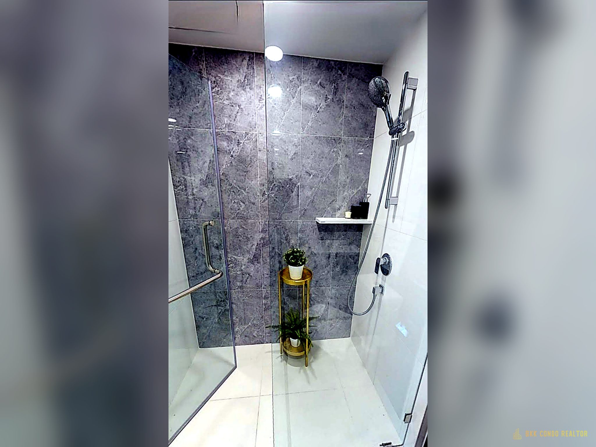 11-bathroom 2-Bedroom Condo for Rent at Supalai Prime Rama 9 (48 sqm) — Rama 9 MRT