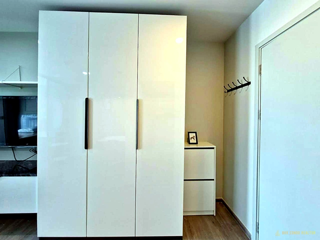 1-Bedroom Condo for Rent at Regent Home Bangna (28 sqm) — Bangna BTS