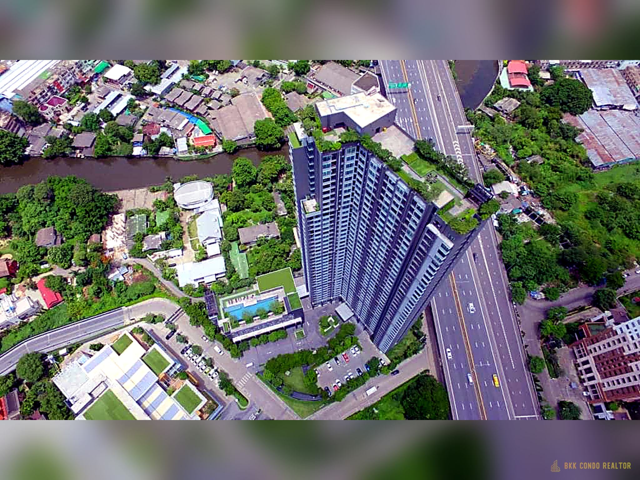 1-Bedroom Condo for Rent at The Base Park West (26 sqm) — On Nut BTS