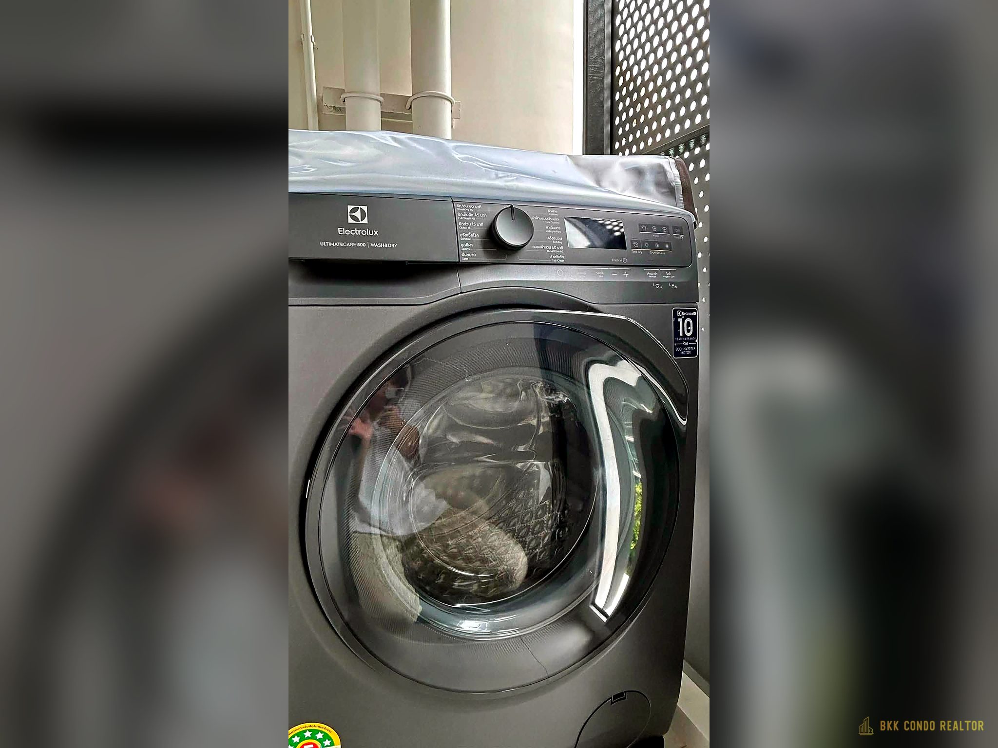 Studio Condo for Rent at Scope Promsri (28.5 sqm) — Phrom Phong BTS