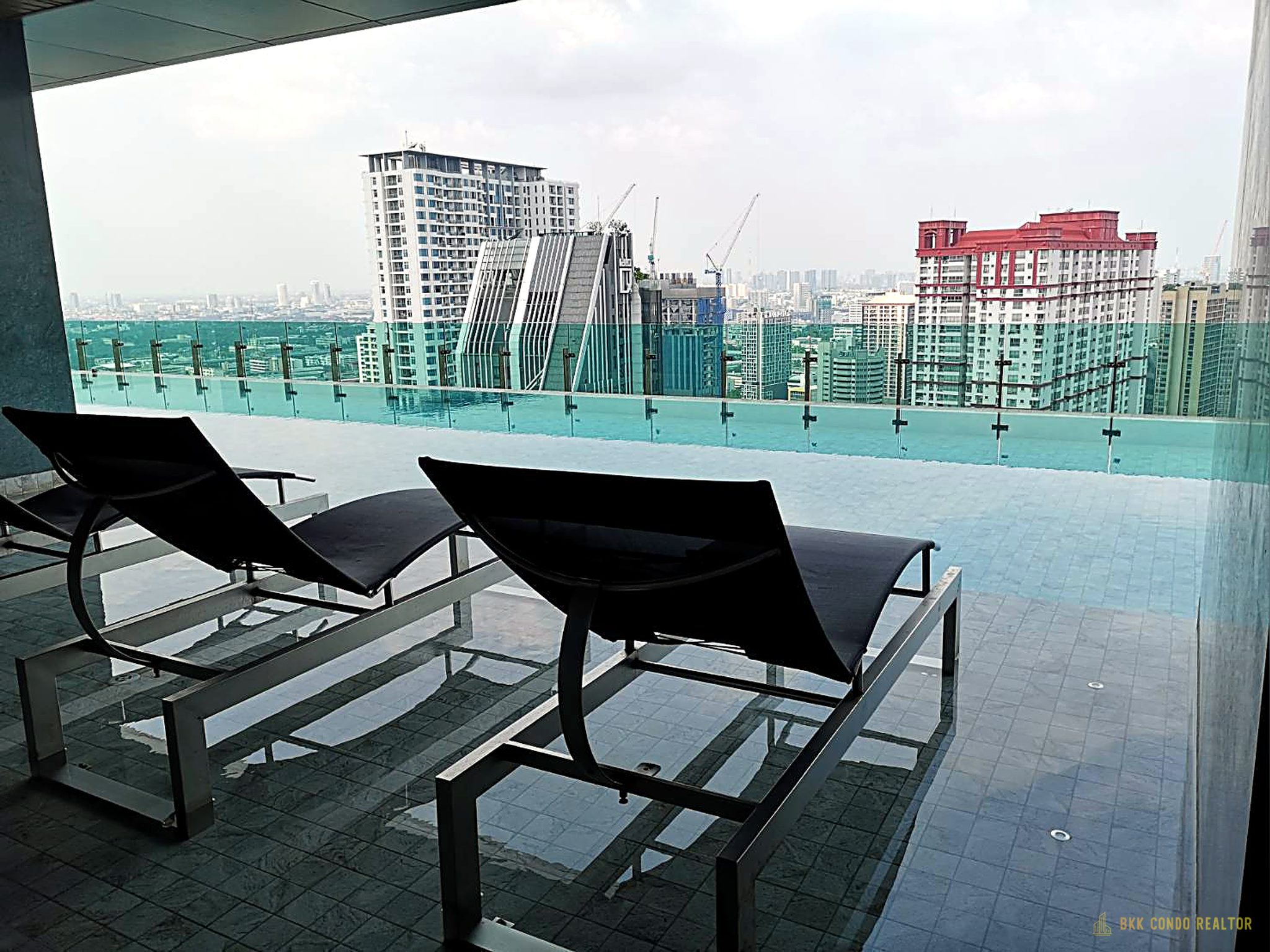12-balcony_view-16 2-Bedroom Condo for Rent at Wish Signature Midtown Siam (42 sqm) — Ratchathewi BTS