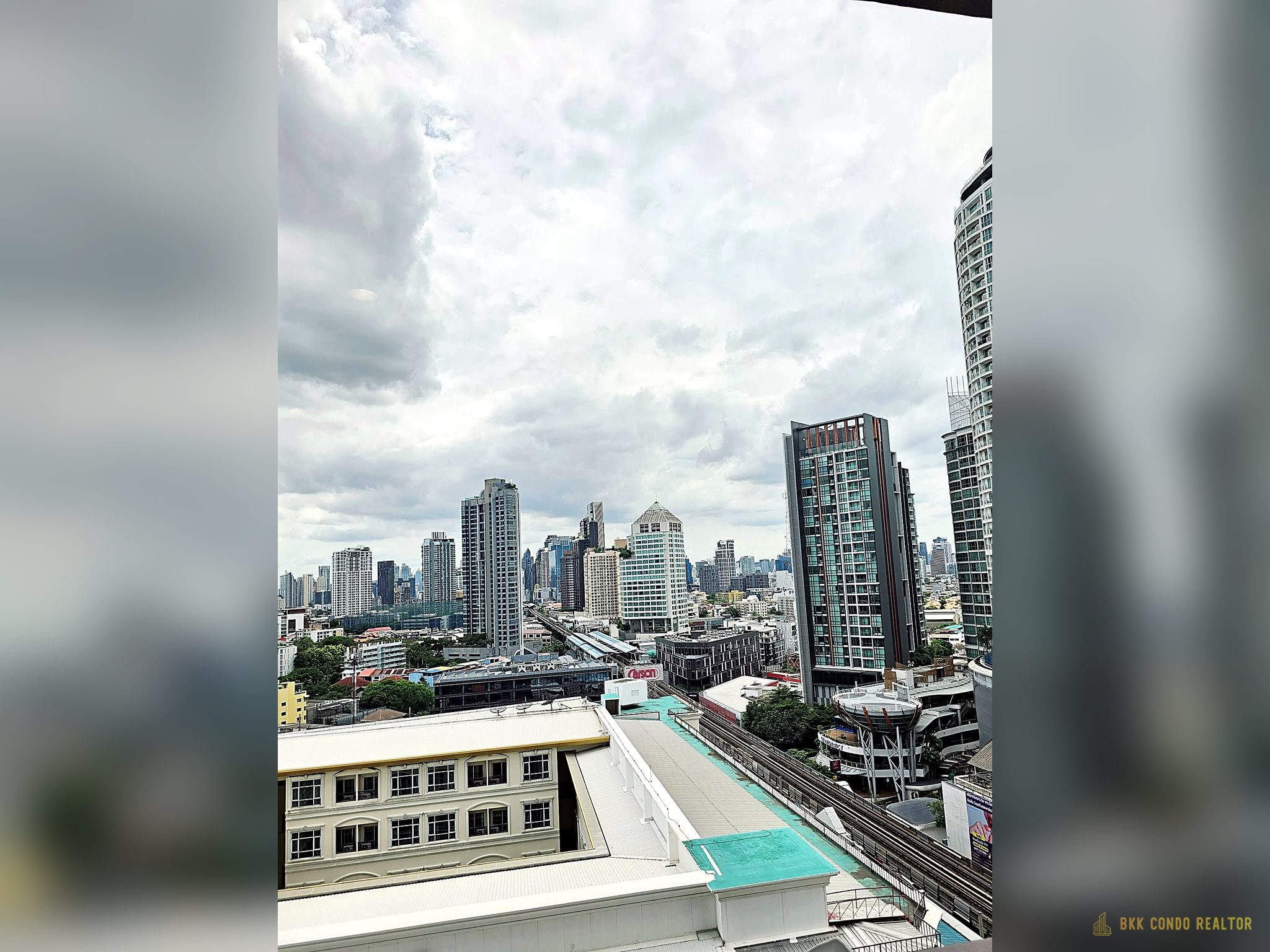 1-Bedroom Condo for Rent at Wyne Sukhumvit (31 sqm) — Phra Khanong BTS