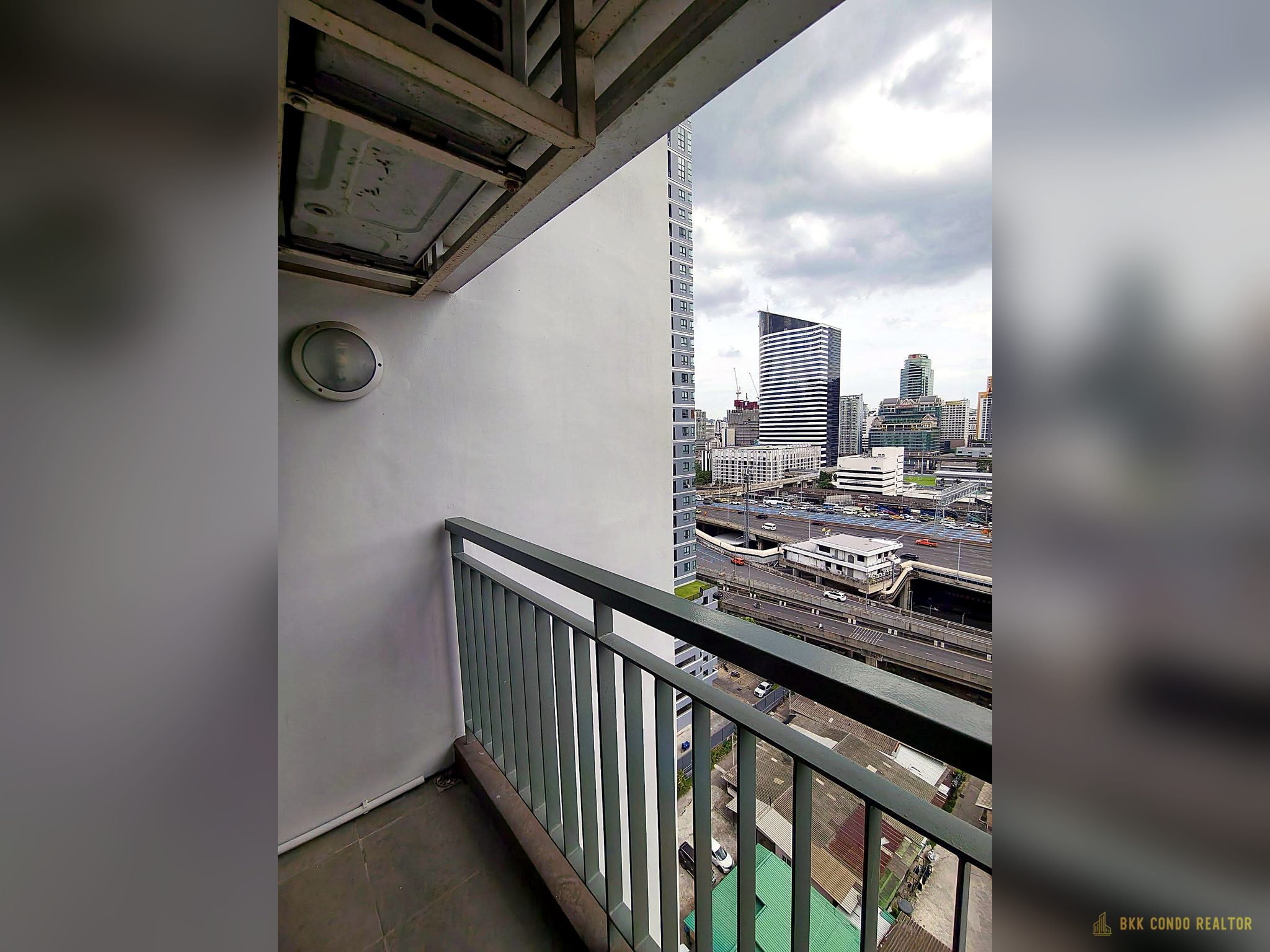 1-Bedroom Condo for Rent at Aspire Rama 9 (39.6 sqm) — Rama 9 MRT