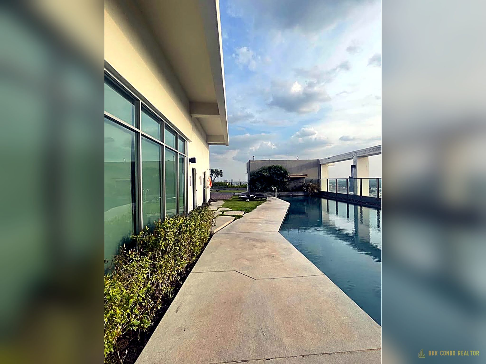1-Bedroom Condo for Rent at Aspire Sukhumvit 48 (38.33 sqm) — Phra Khanong BTS