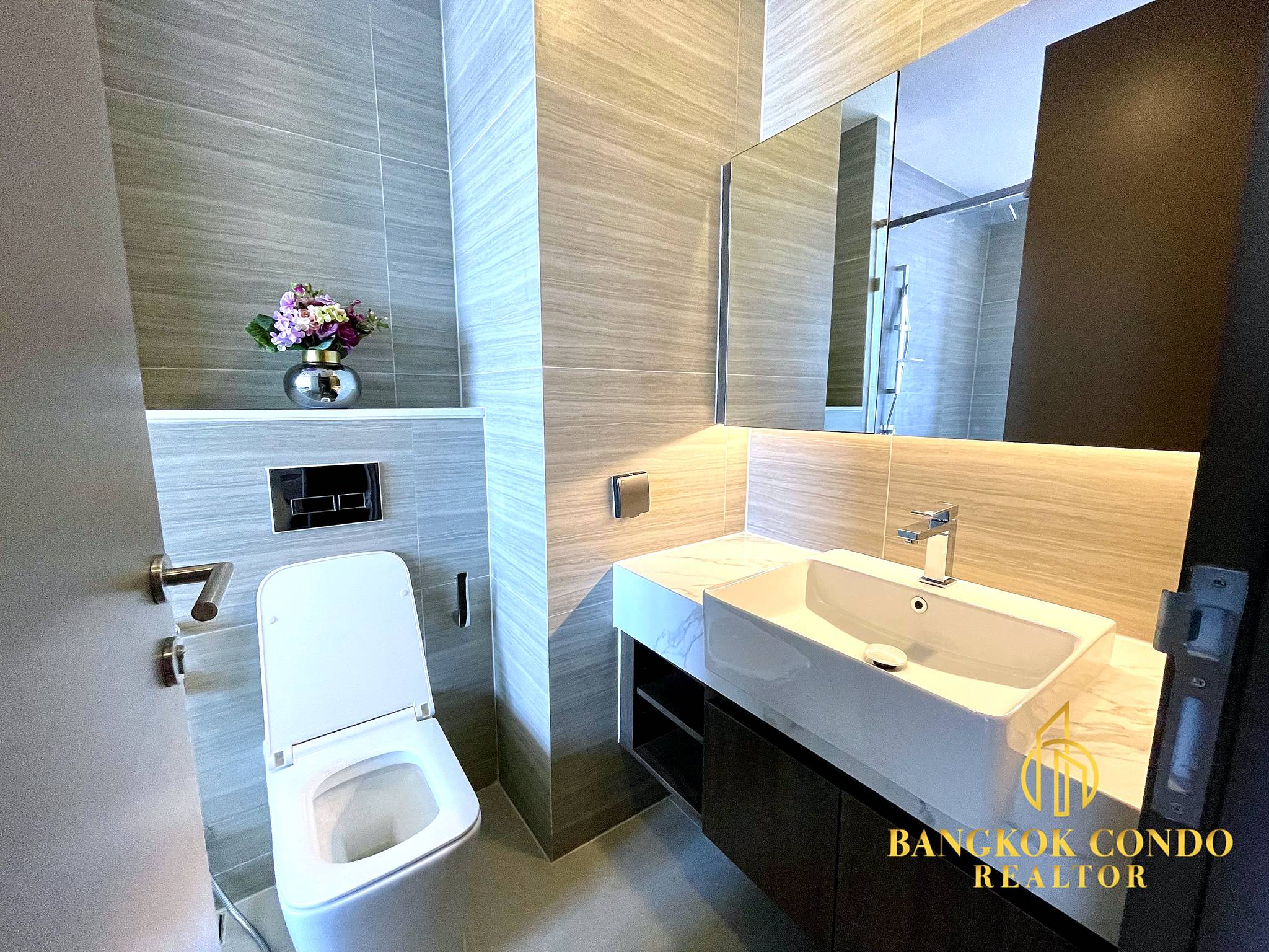 12-bathroom-15 1-Bedroom Condo for Rent at Park Origin Thonglor (33 sqm) — Thonglor BTS