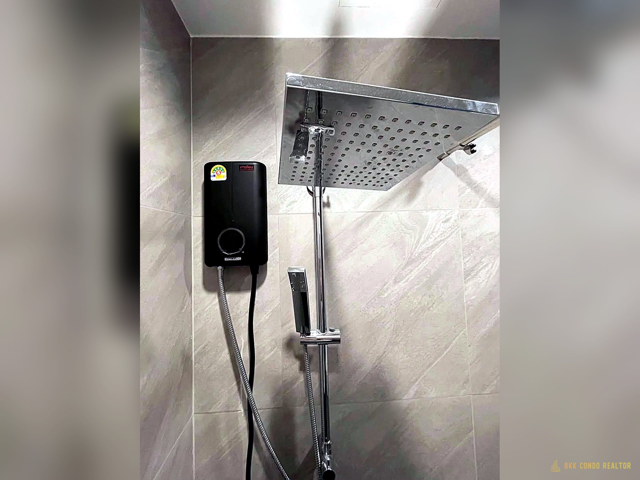 1-Bedroom Condo for Rent at IDEO Sukhumvit Rama 4 (30 sqm) — Phra Khanong BTS