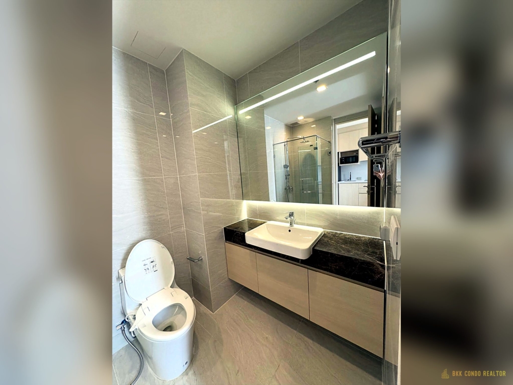 1-Bedroom Condo for Rent at Noble State39 (31 sqm) — Phrom Phong BTS