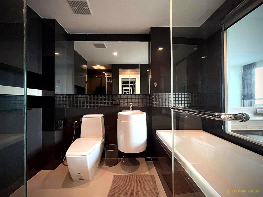 2-Bedroom Condo for Rent at Rhythm Sathorn 21 (65 sqm) — Saphan Taksin BTS