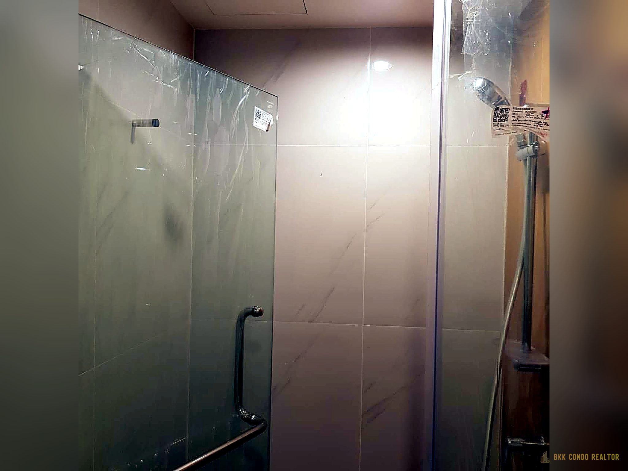 12-bathroom-42 Studio Condo for Rent at The Excel Hideaway Sukhumvit 50 (26 sqm) — On Nut BTS