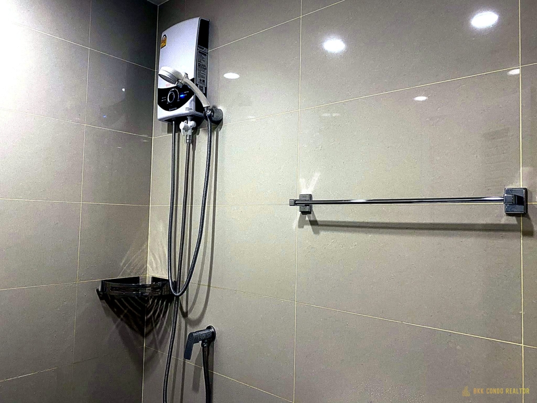 1-Bedroom Condo for Rent at A Space Mega Bangna (34 sqm) — Bangna