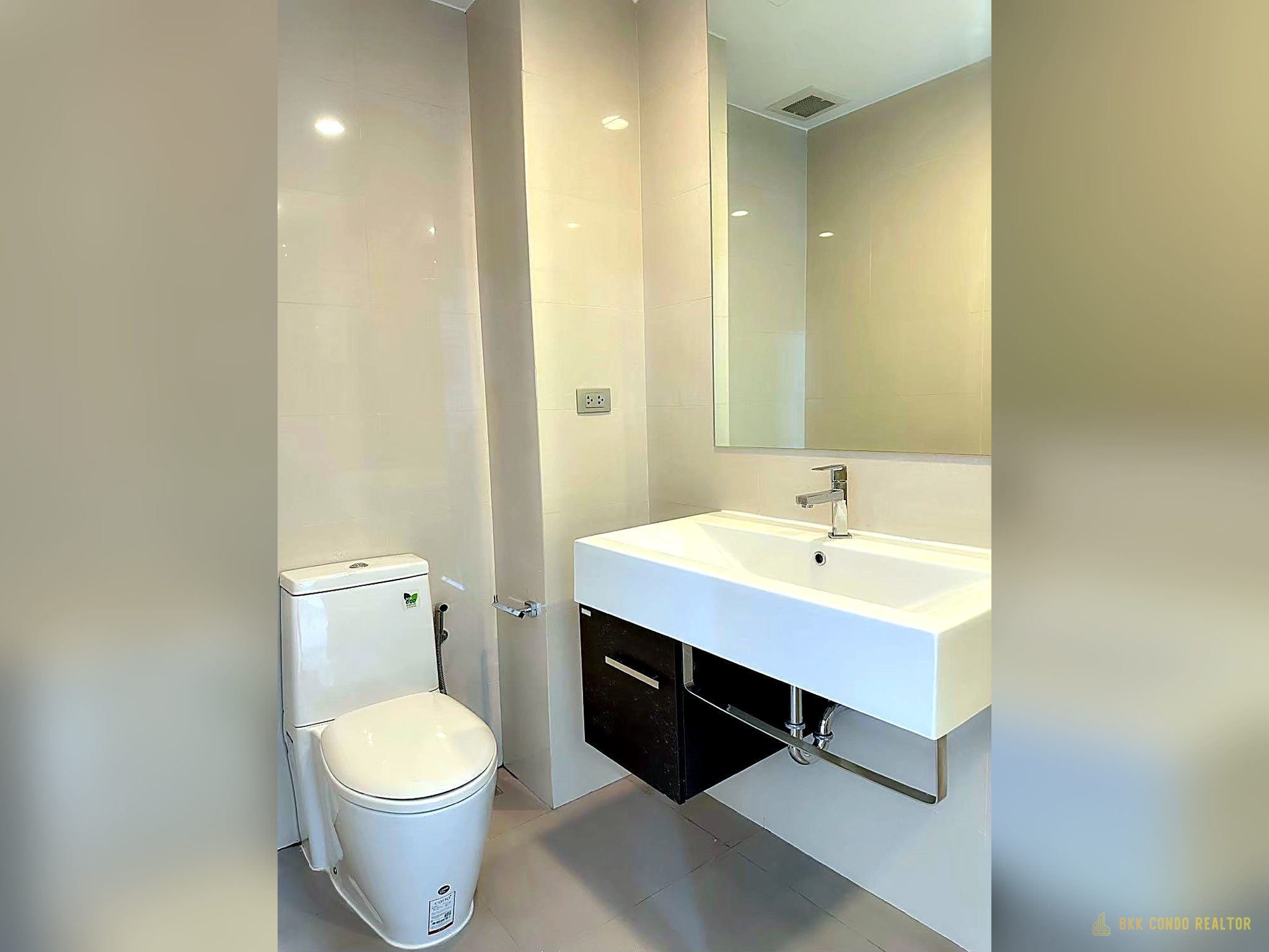 1-Bedroom Condo for Rent at The Sky Sukhumvit (30.56 sqm) — Udom Suk BTS