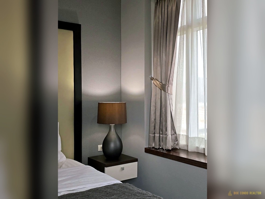 1-Bedroom Condo for Rent at Circle Condominium (48 sqm) — MRT Phetchaburi