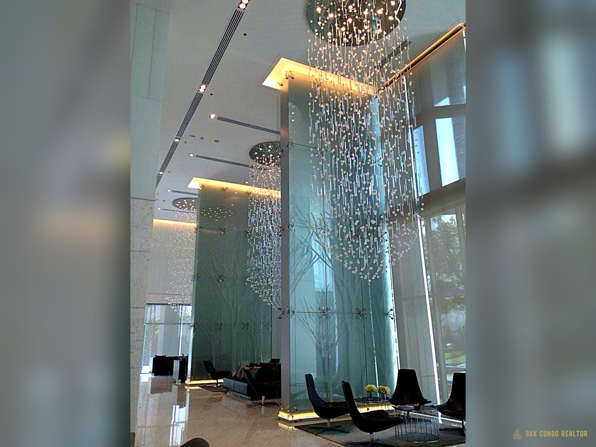 12-building_facility-2 2-Bedroom Condo for Rent at Life Ratchadapisek (46 sqm) — Huai Khwang MRT