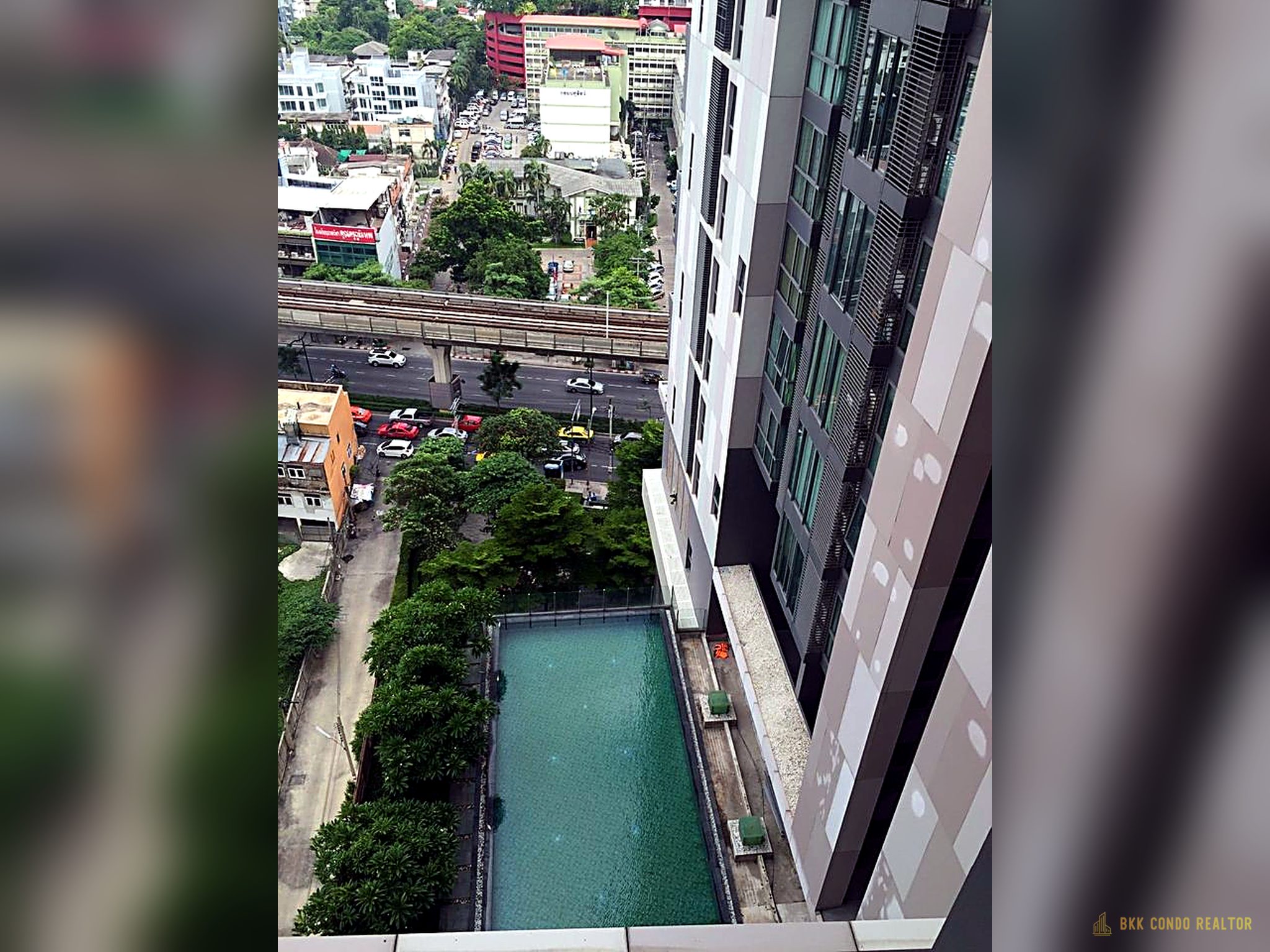 12-building_facility-6 1-Bedroom Condo for Rent at IDEO Q Phayathai (50 sqm) — Phaya Thai BTS