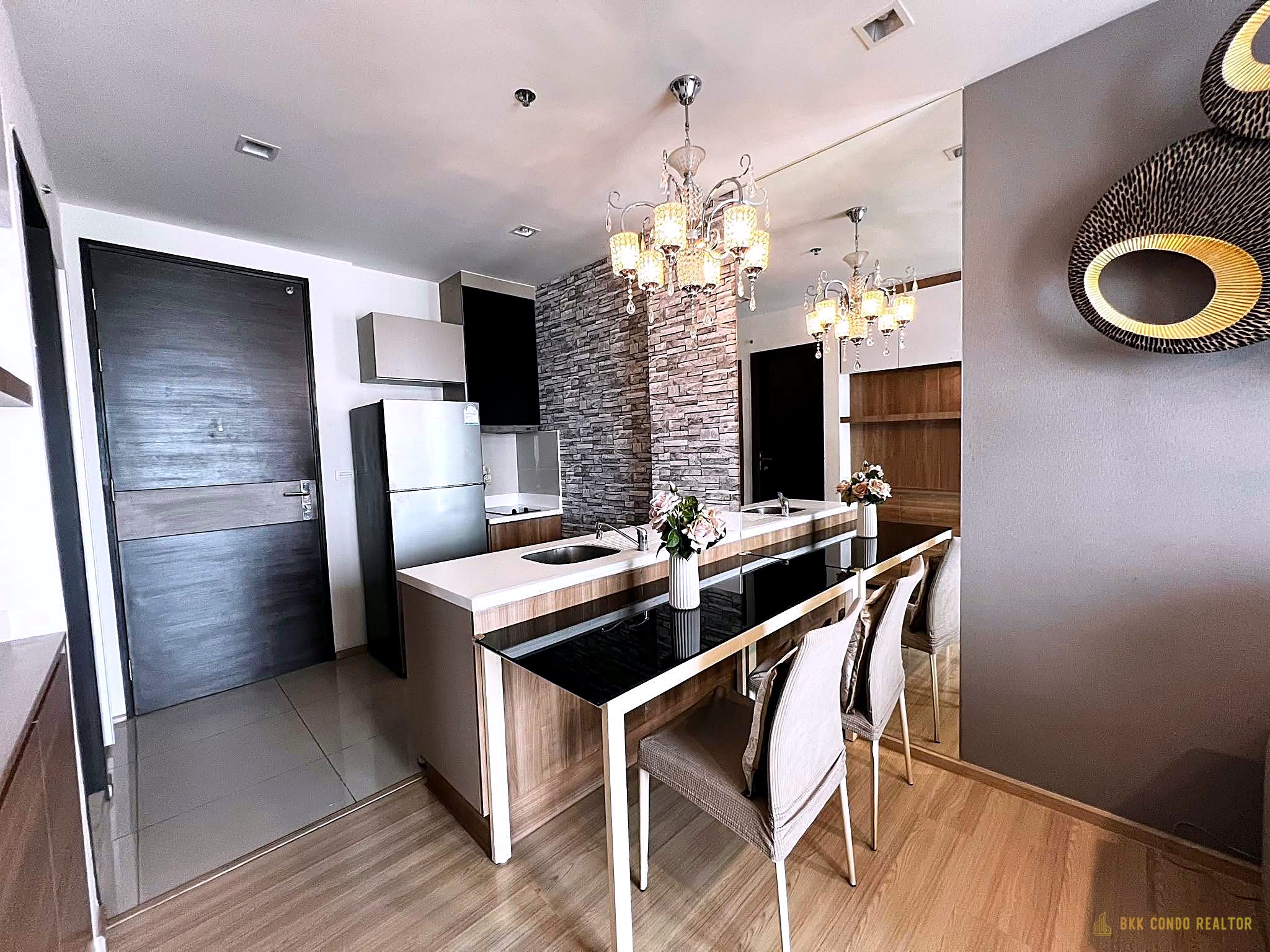 1-Bedroom Condo for Rent at Rhythm Sathorn 21 (45 sqm) — BTS Saphan Taksin