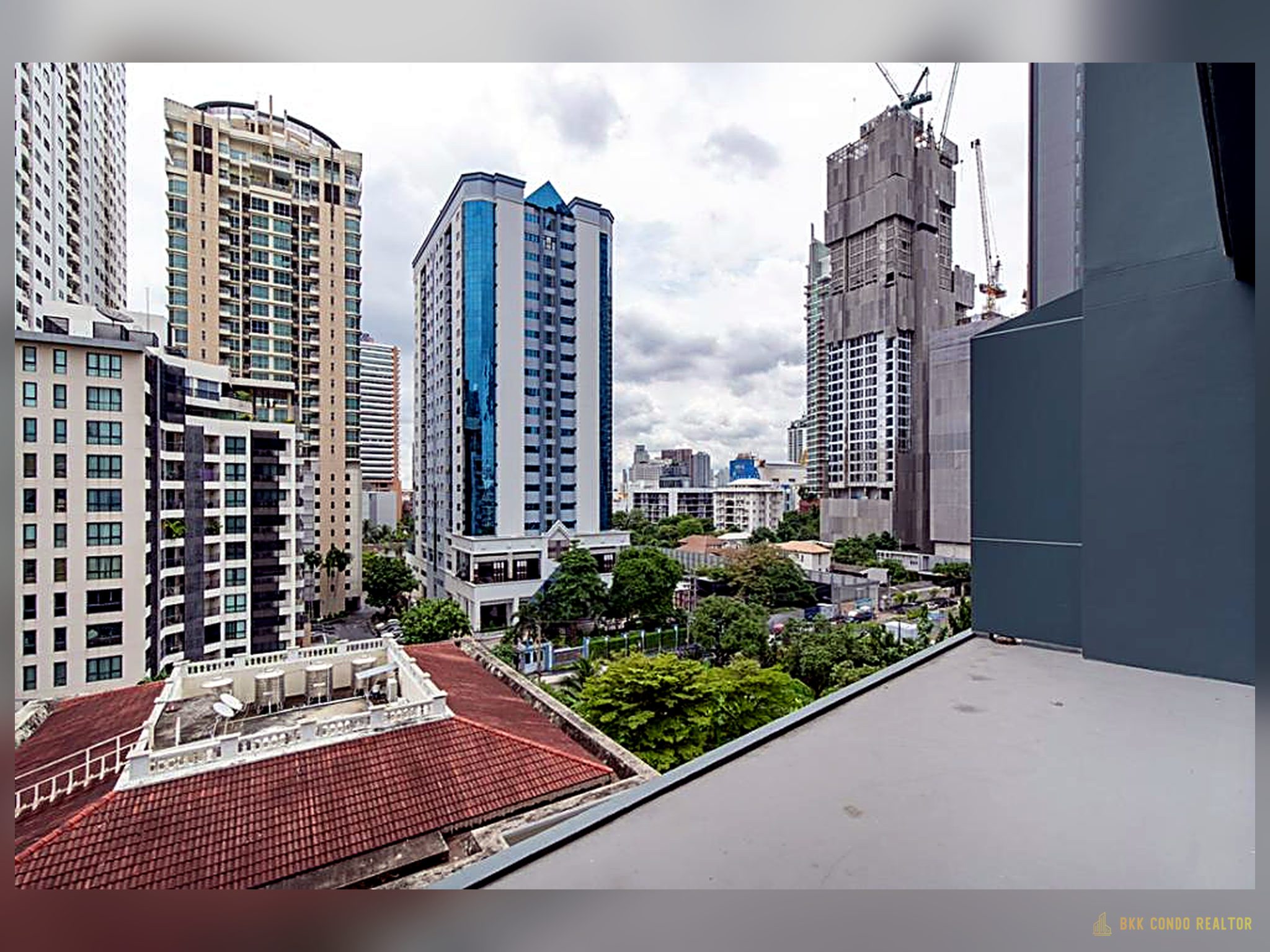 1-Bedroom Condo for Rent at Laviq Sukhumvit 57 (42 sqm) — Thonglor BTS