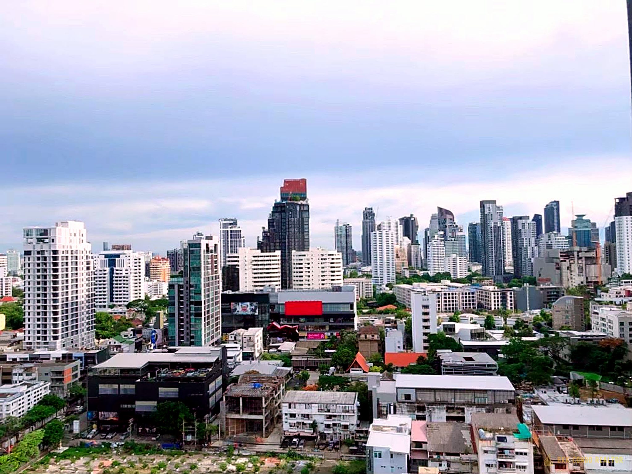 1-Bedroom Condo for Rent at XT Ekkamai (30 sqm) — Ekkamai BTS