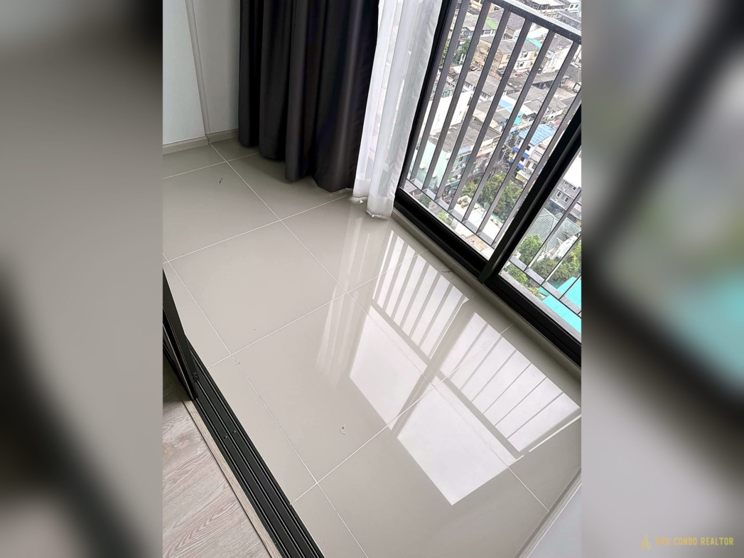 1-Bedroom Condo for Rent at Reference Sathorn – Wongwianyai (31 sqm) — Wongwianyai BTS