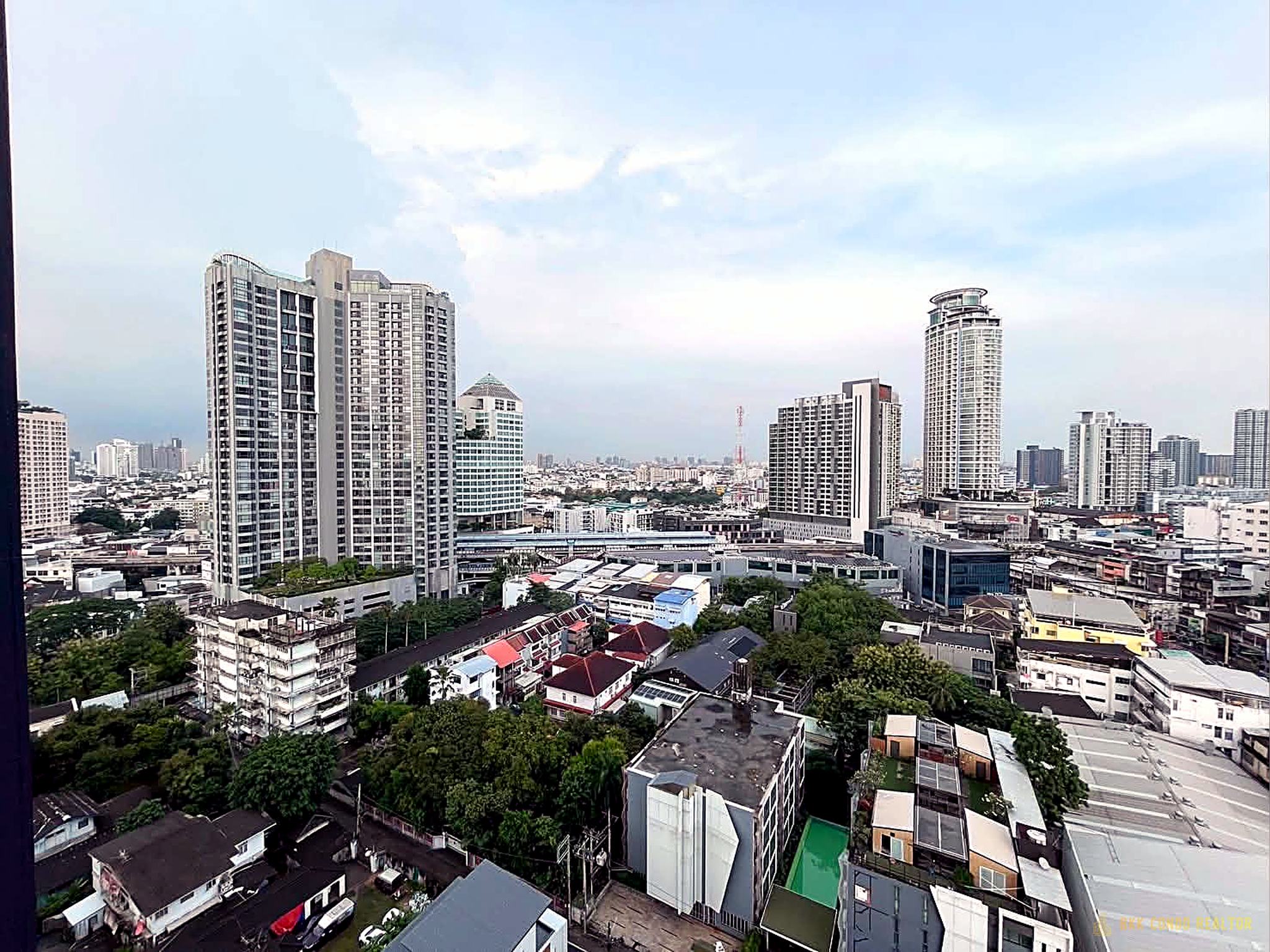 1-Bedroom Condo for Rent at IDEO Sukhumvit Rama 4 (30 sqm) — Phra Khanong BTS