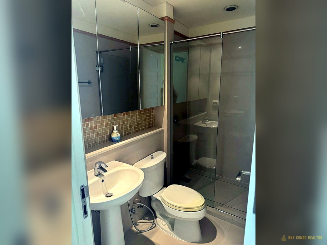 2-Bedroom Condo for Rent at Aguston Sukhumvit 22 (95 sqm) — Phrom Phong BTS