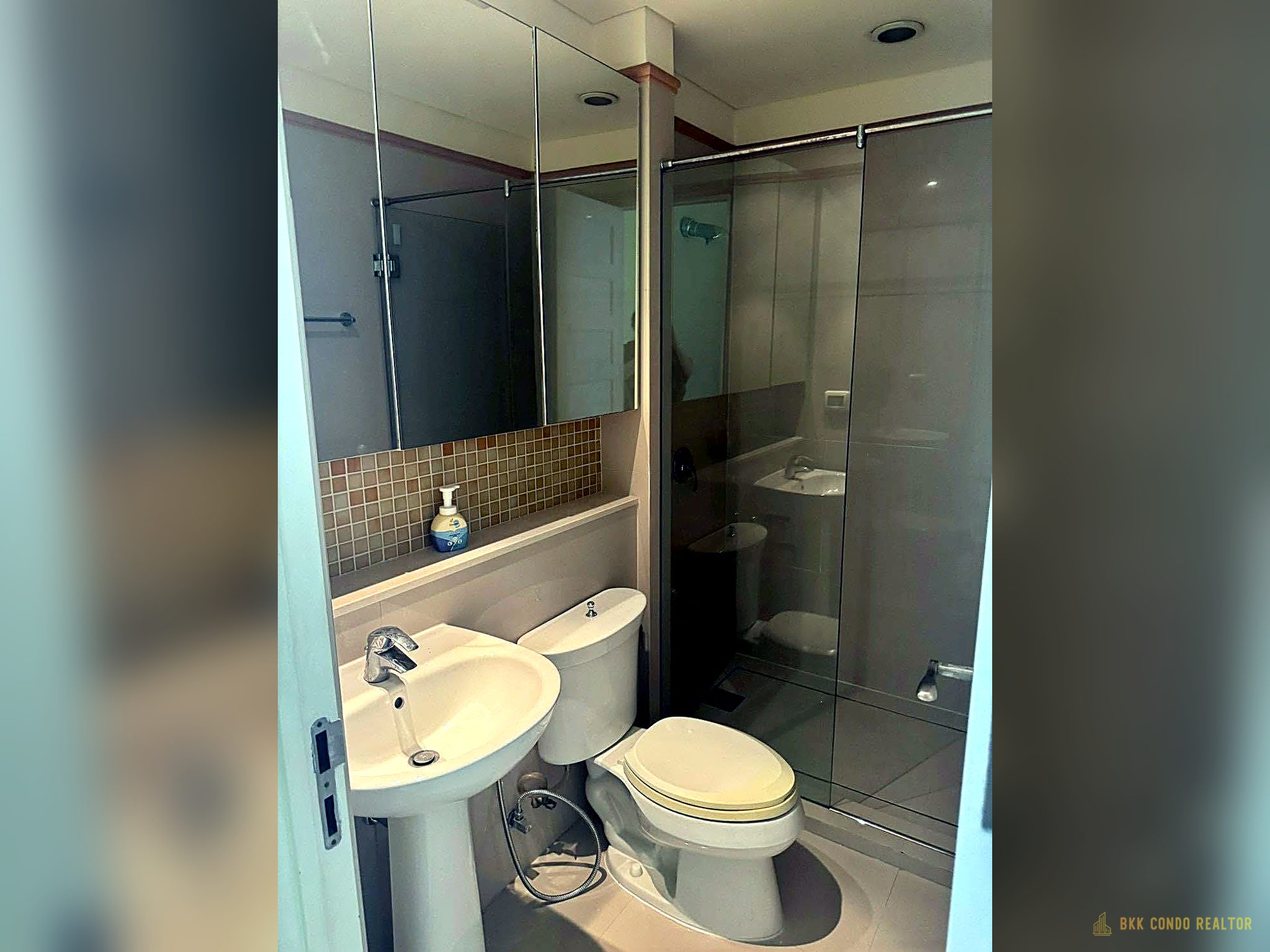 2-Bedroom Condo for Rent at Aguston Sukhumvit 22 (95 sqm) — Phrom Phong BTS