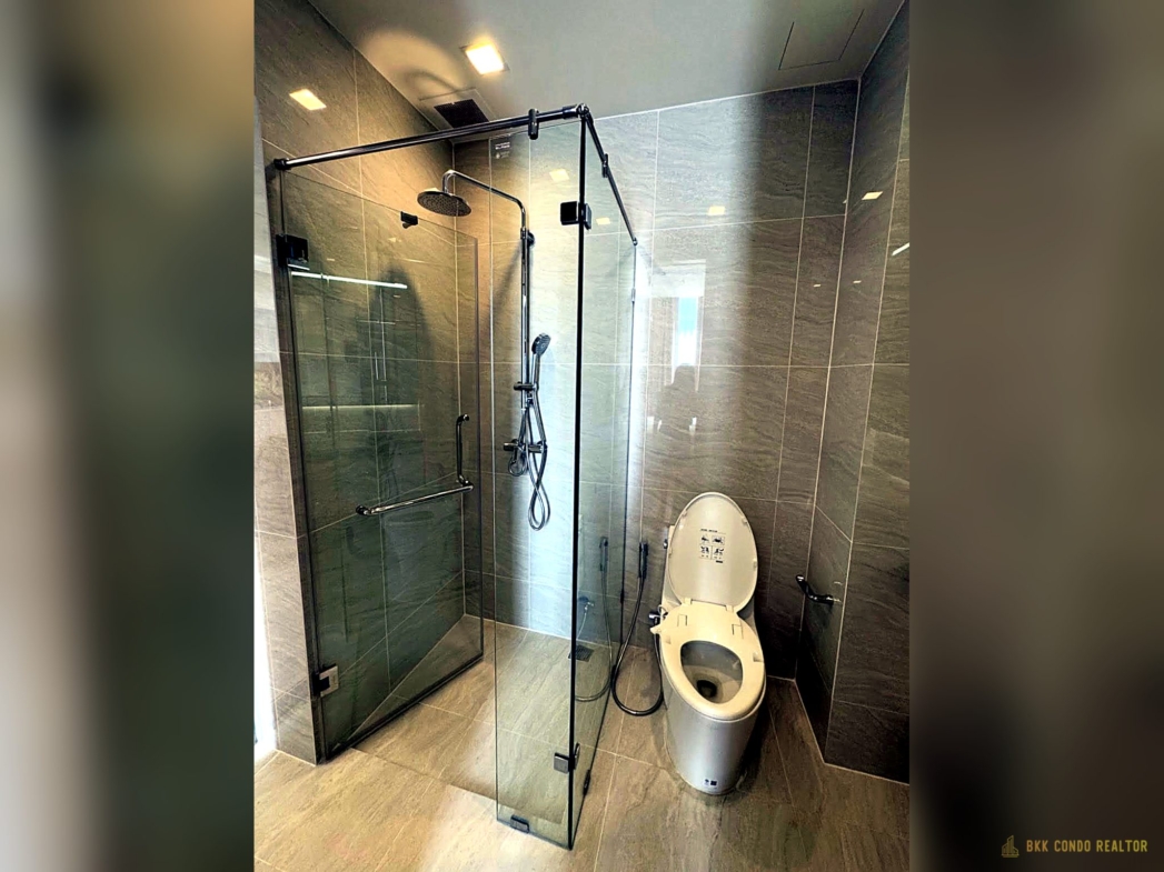 1-Bedroom Condo for Rent at Noble State39 (31 sqm) — Phrom Phong BTS