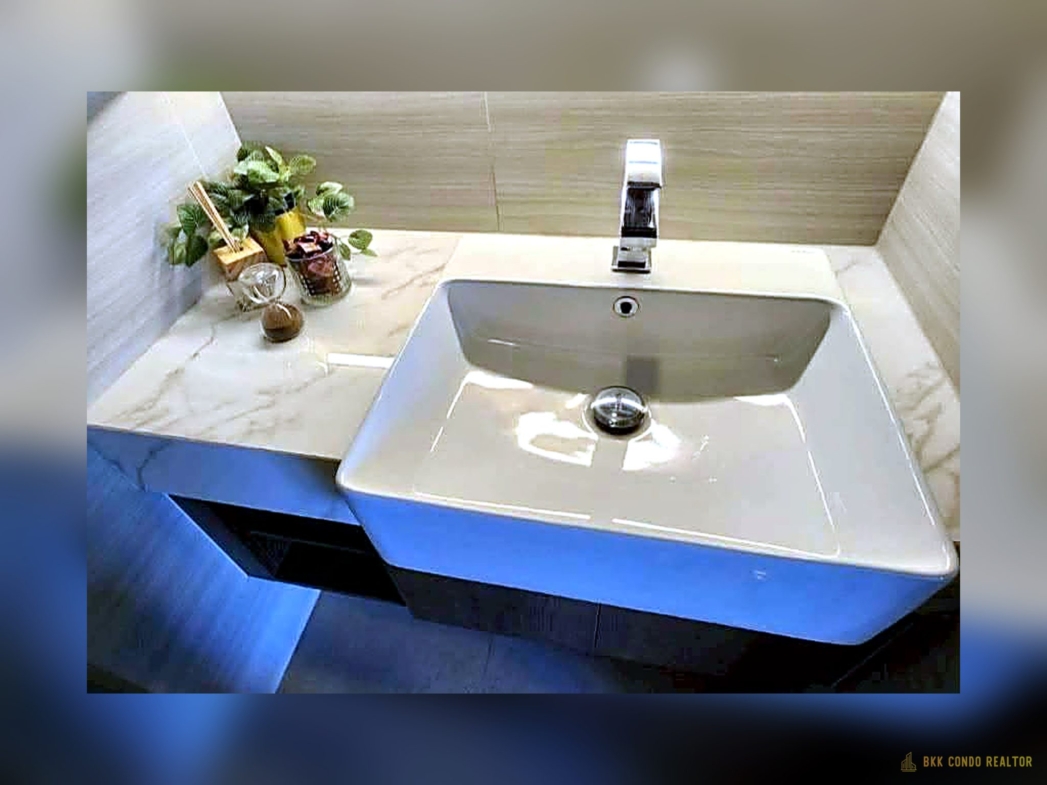 1-Bedroom Condo for Rent at Park Origin Thonglor (45 sqm) — Thonglor BTS