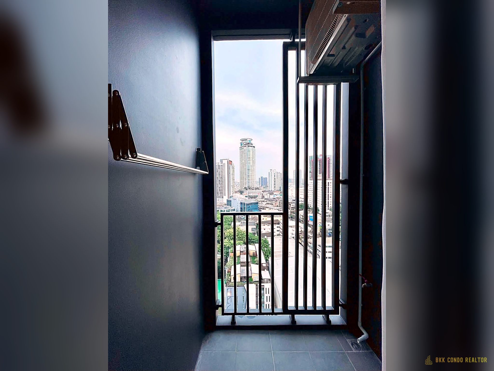 1-Bedroom Condo for Rent at IDEO Sukhumvit Rama 4 (30 sqm) — Phra Khanong BTS
