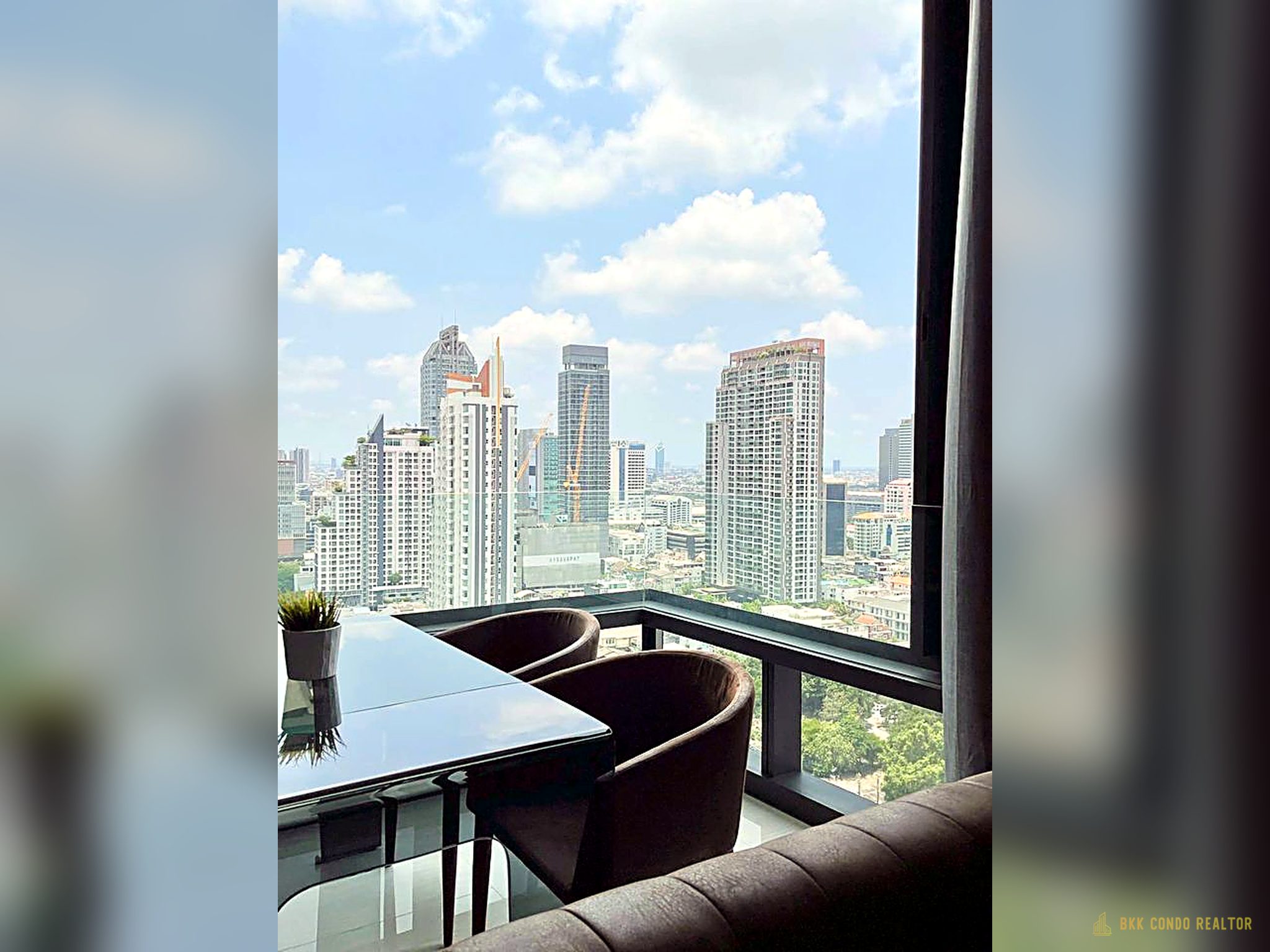 2-Bedroom Condo for Rent at Ashton Silom (72 sqm) — Saint Louis BTS