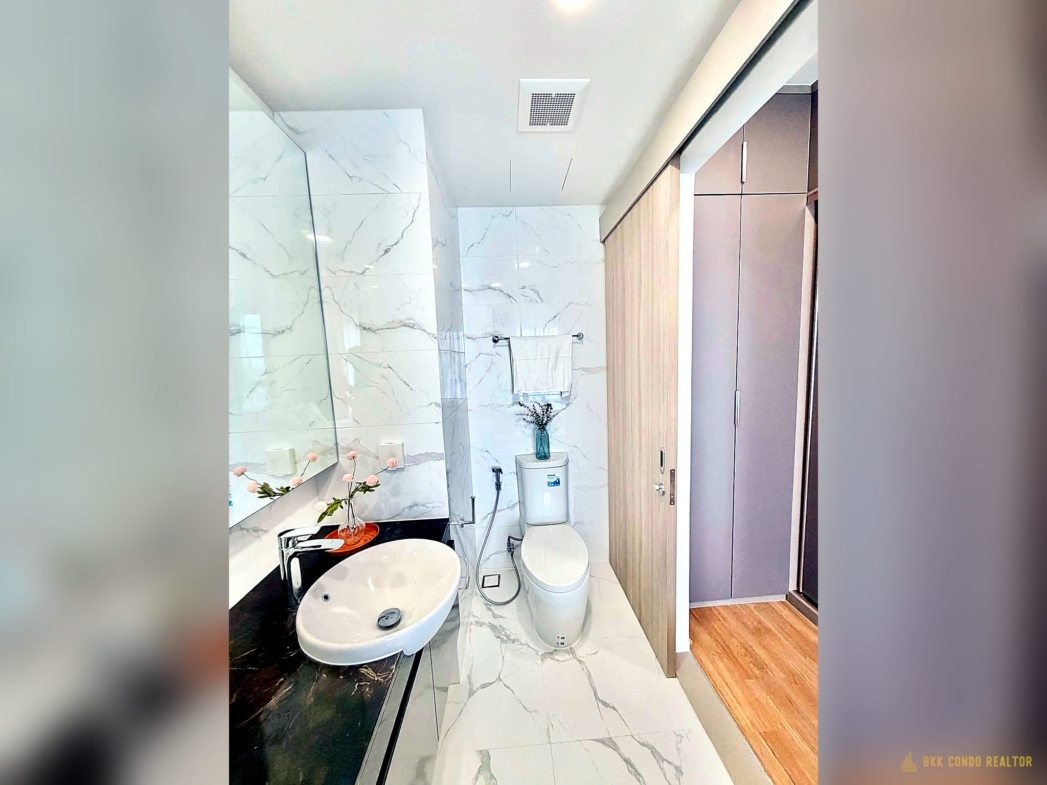 1-Bedroom Condo for Rent at Cloud Thonglor – Phetchaburi (32 sqm) — MRT Phetchaburi