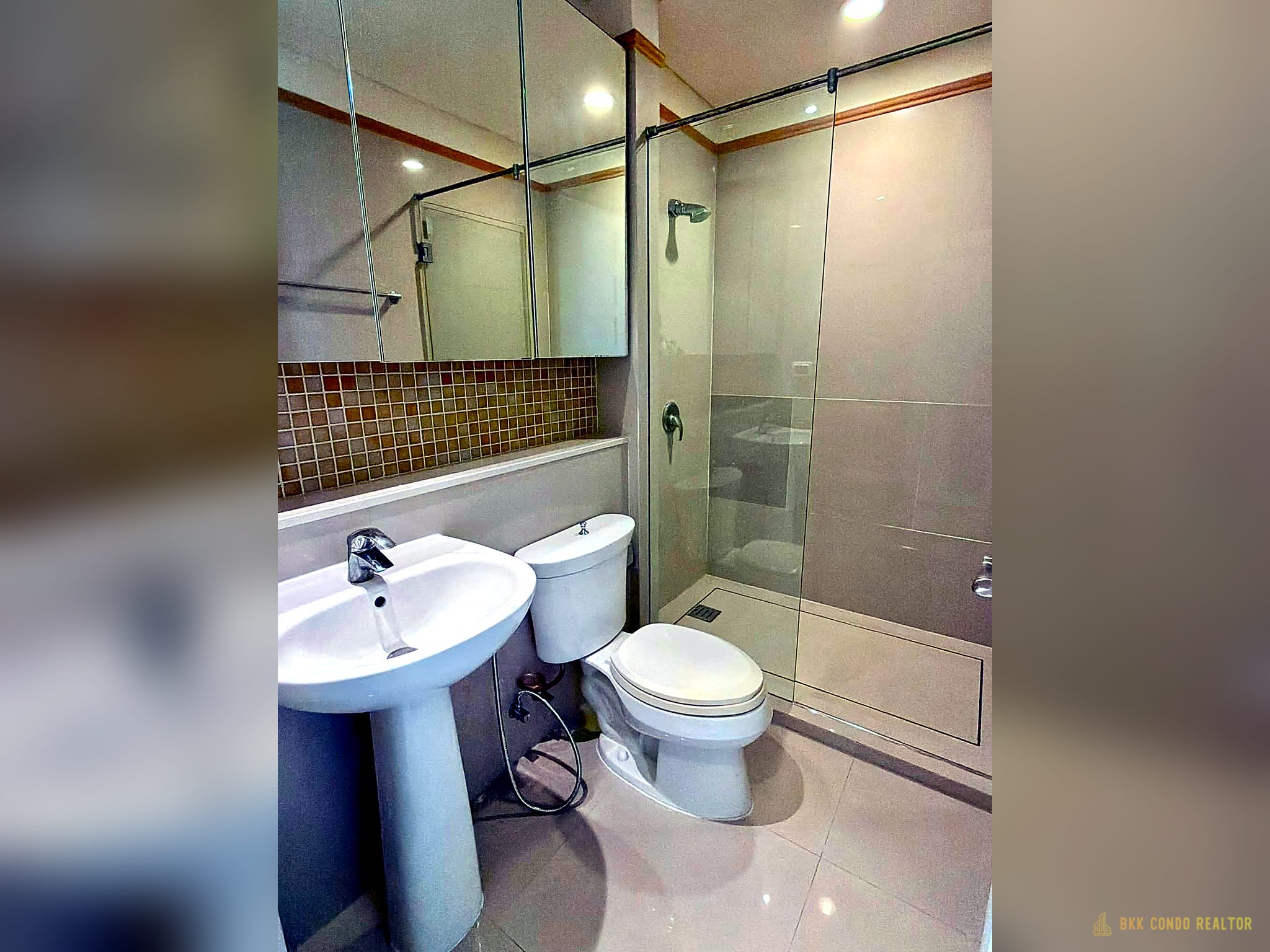 2-Bedroom Condo for Rent at Aguston Sukhumvit 22 (95 sqm) — Phrom Phong BTS