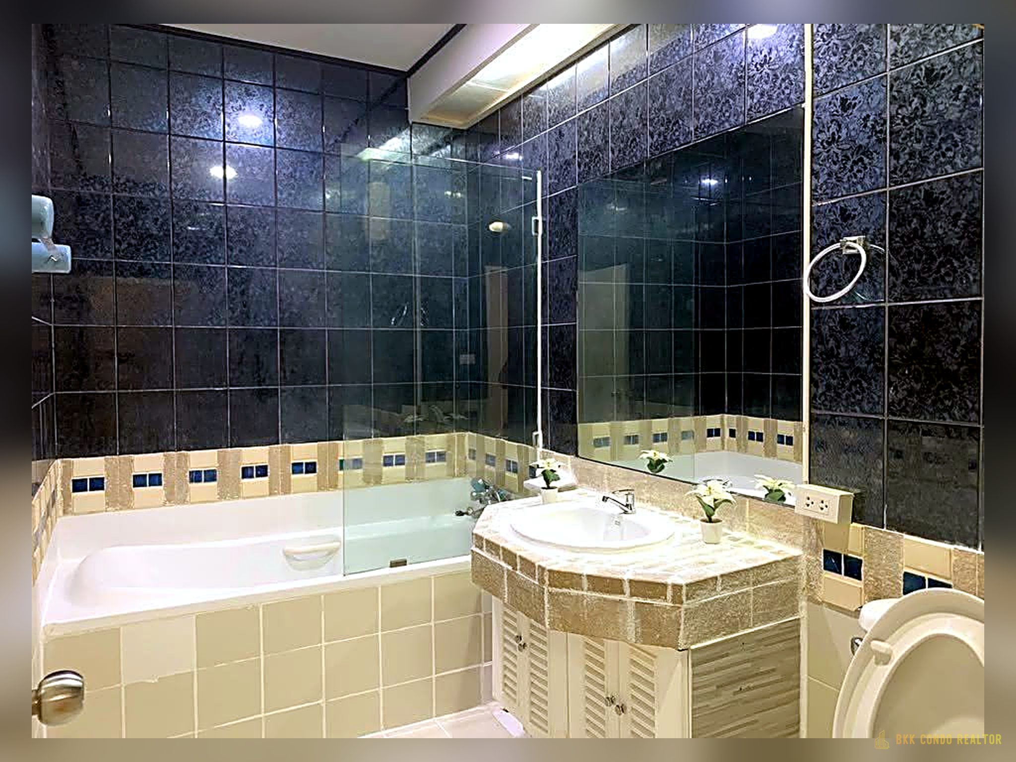2-Bedroom Condo for Rent at Waterford Park Thonglor 5 (Sukhumvit 53) (90 sqm) — Thonglor BTS