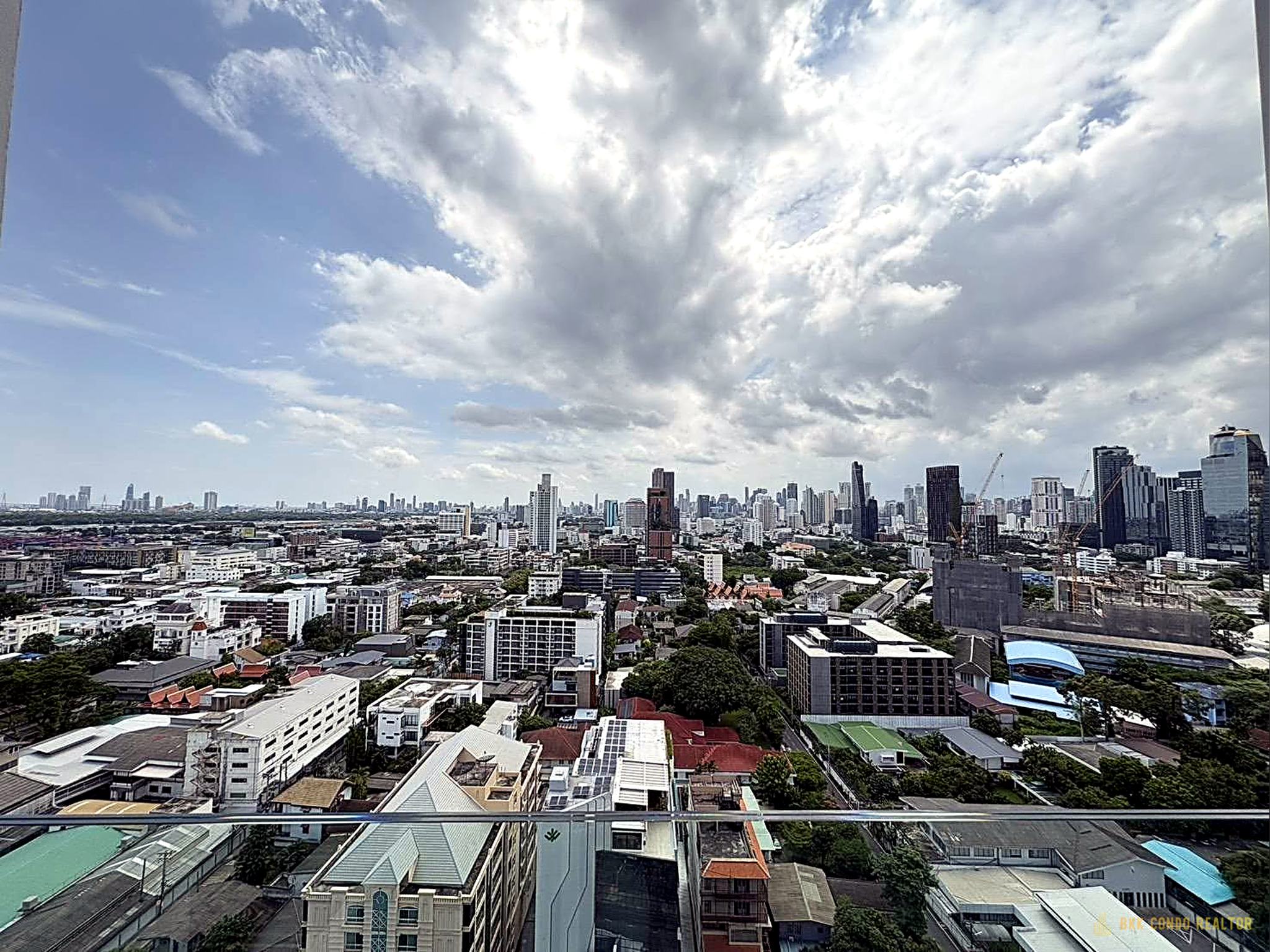 2-Bedroom Condo for Rent at Siamese Exclusive Sukhumvit 42 (51.55 sqm) — Ekkamai BTS