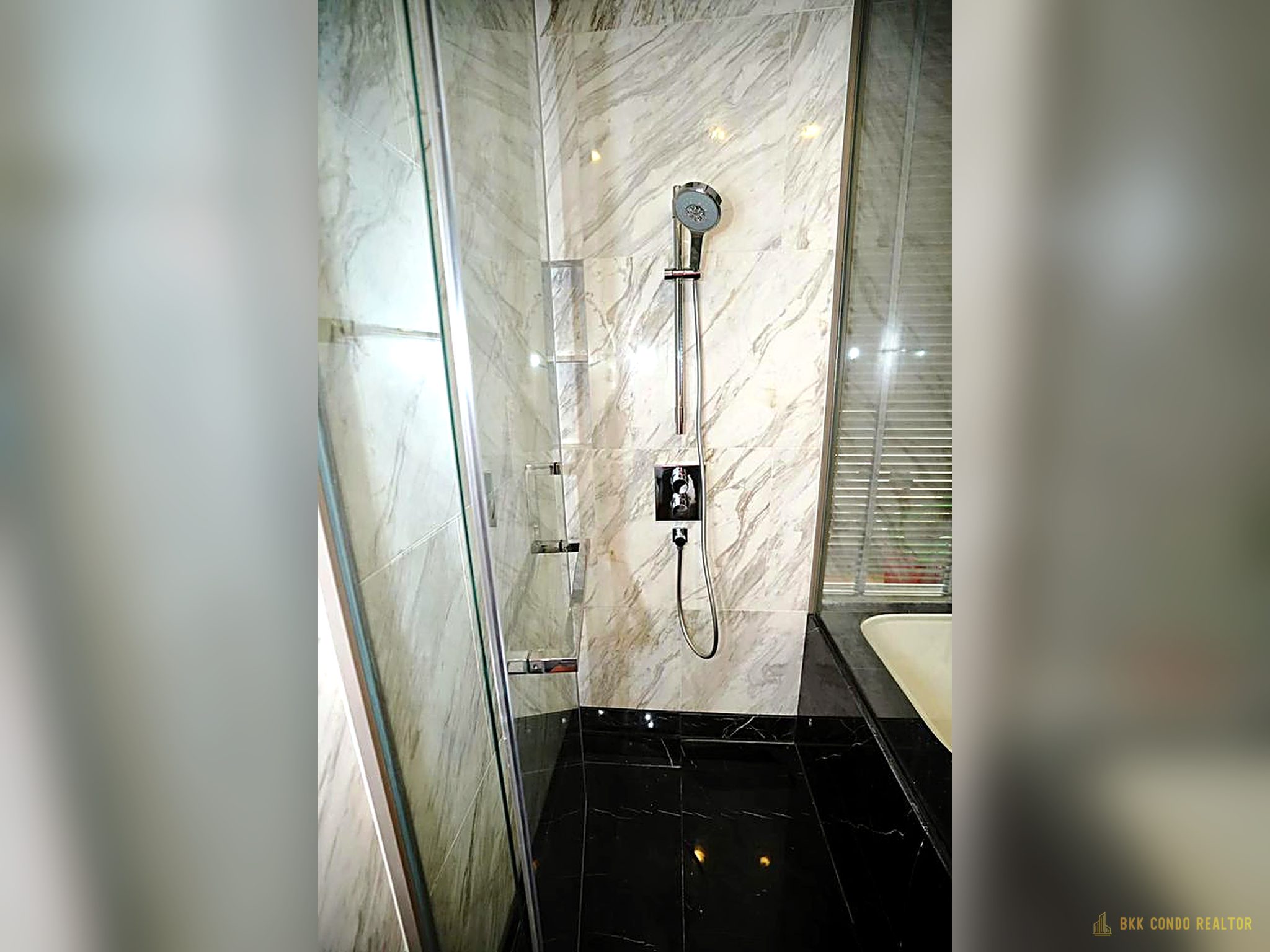 1-Bedroom Condo for Rent at Saladaeng One (57 sqm) — Silom MRT