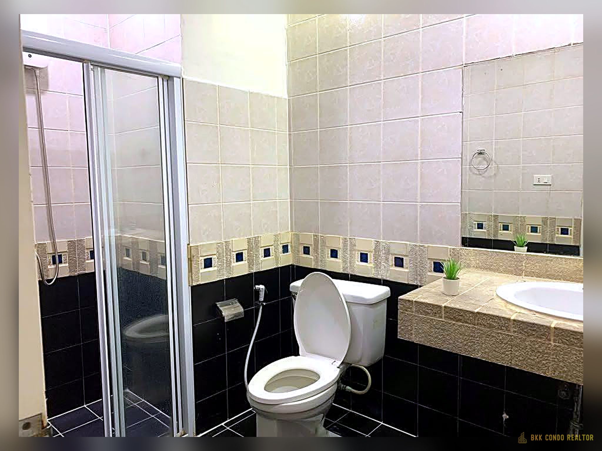 2-Bedroom Condo for Rent at Waterford Park Thonglor 5 (Sukhumvit 53) (90 sqm) — Thonglor BTS
