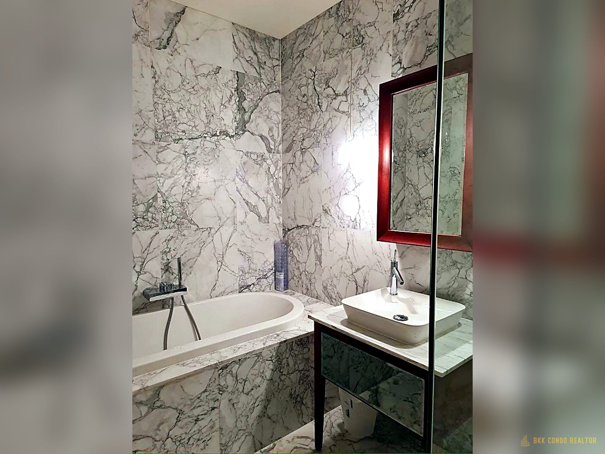 15-bathroom-5 1-Bedroom Condo for Rent at KHUN by YOO (49.75 sqm) — Thonglor BTS
