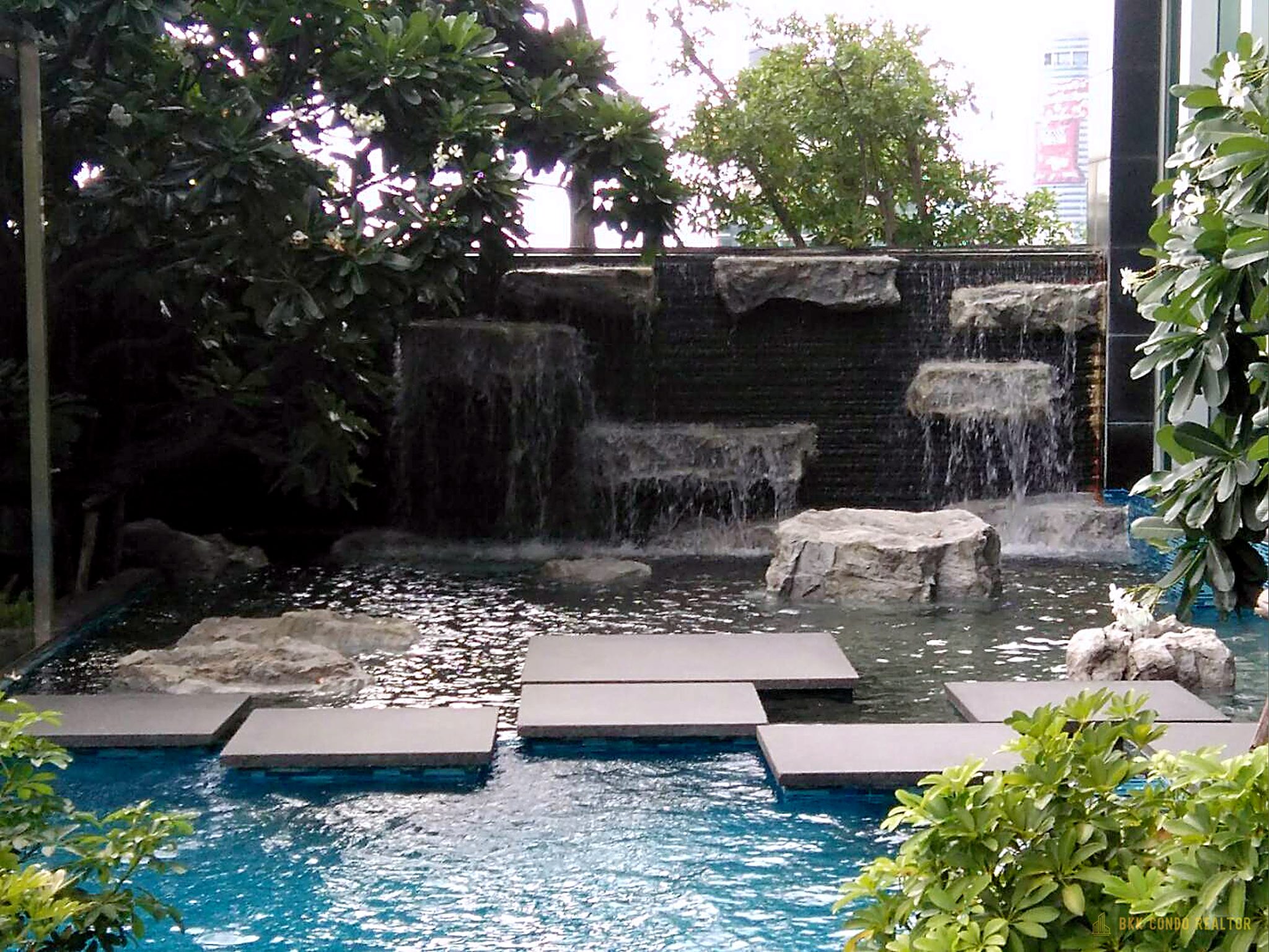 1-Bedroom Condo for Rent at The Address Asoke (45 sqm) — MRT Phetchaburi