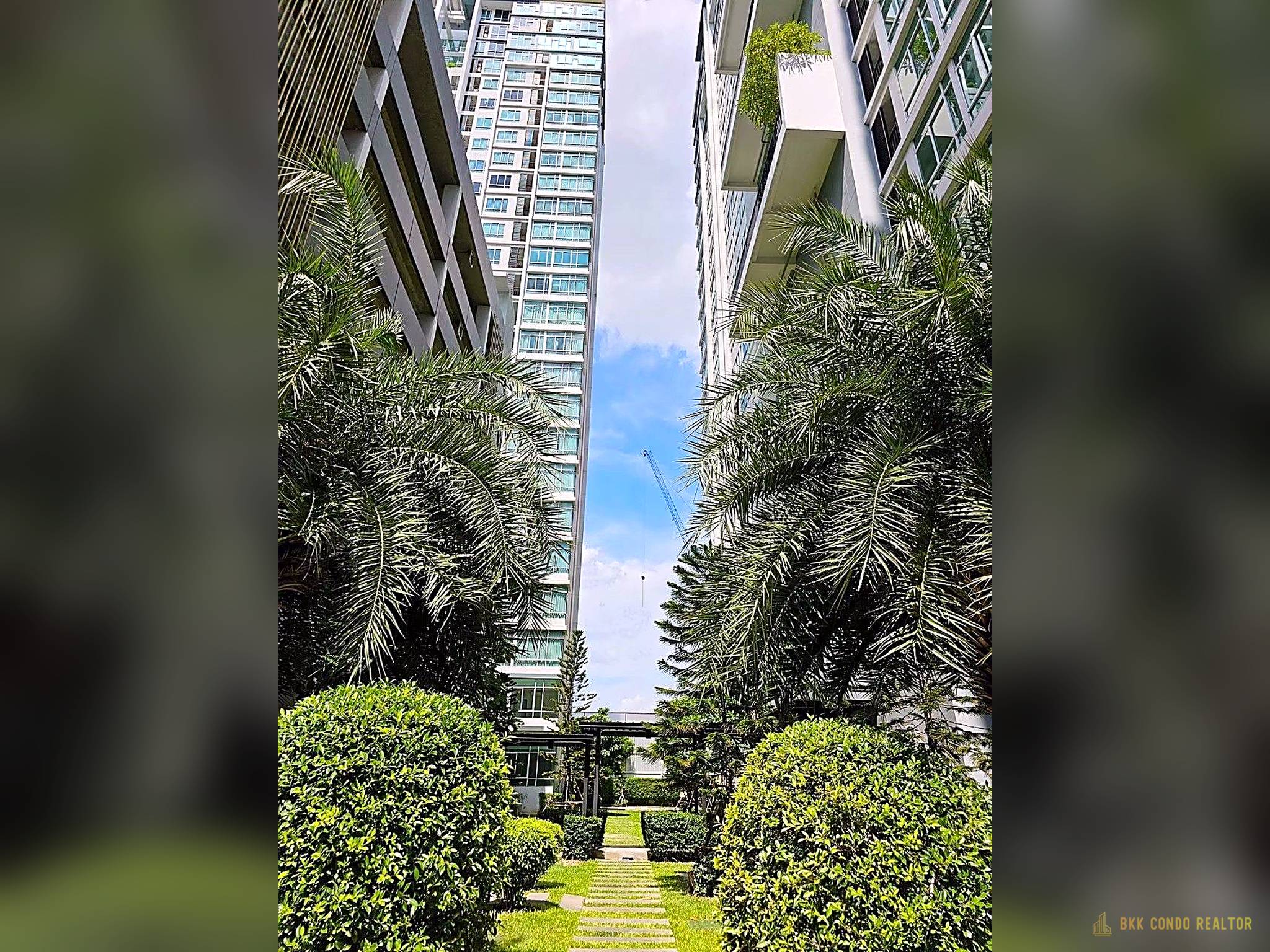 1-Bedroom Condo for Rent at The Sky Sukhumvit (30.56 sqm) — Udom Suk BTS