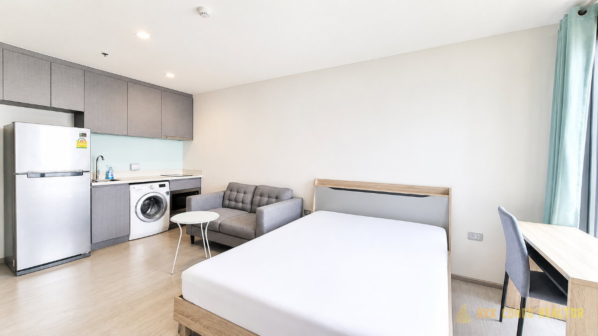Studio Condo for Rent at Rhythm Sukhumvit 36 – 38 (24 sqm) — Thong Lo BTS