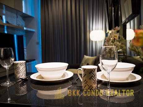 1-Bedroom Condo for Rent at Edge Sukhumvit 23 (31 sqm) — Asoke BTS