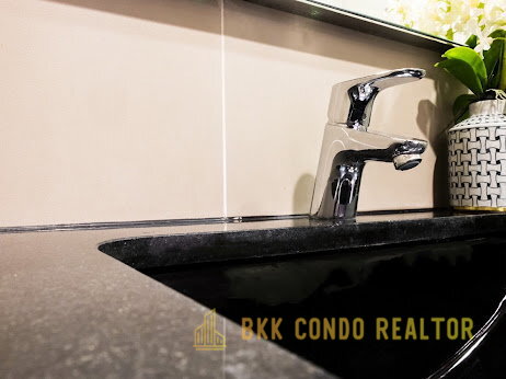 1-Bedroom Condo for Rent at Edge Sukhumvit 23 (31 sqm) — Asoke BTS