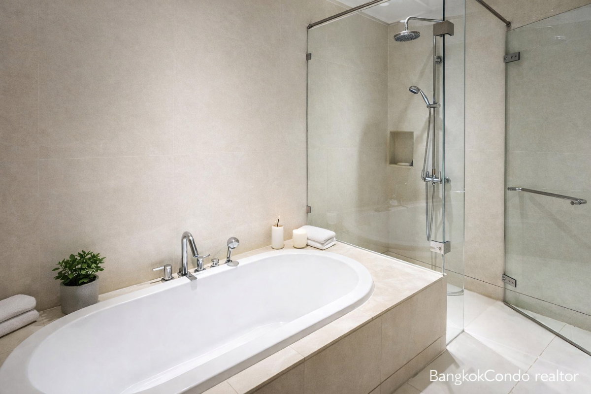 Duplex 1-Bedroom Condo for Rent at The Emporio Place (83 sqm) — Phrom Phong BTS