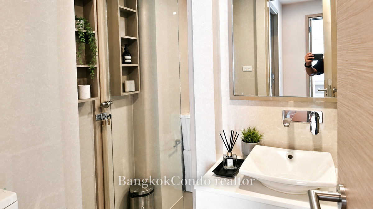 Duplex 2-Bedroom Condo for Rent at Via 49 (82 sqm) — Thonglor BTS