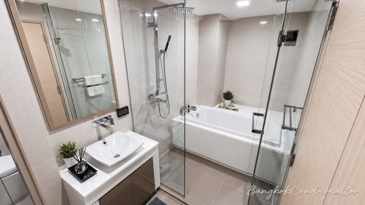Duplex 2-Bedroom Condo for Rent at Via 49 (82 sqm) — Thonglor BTS