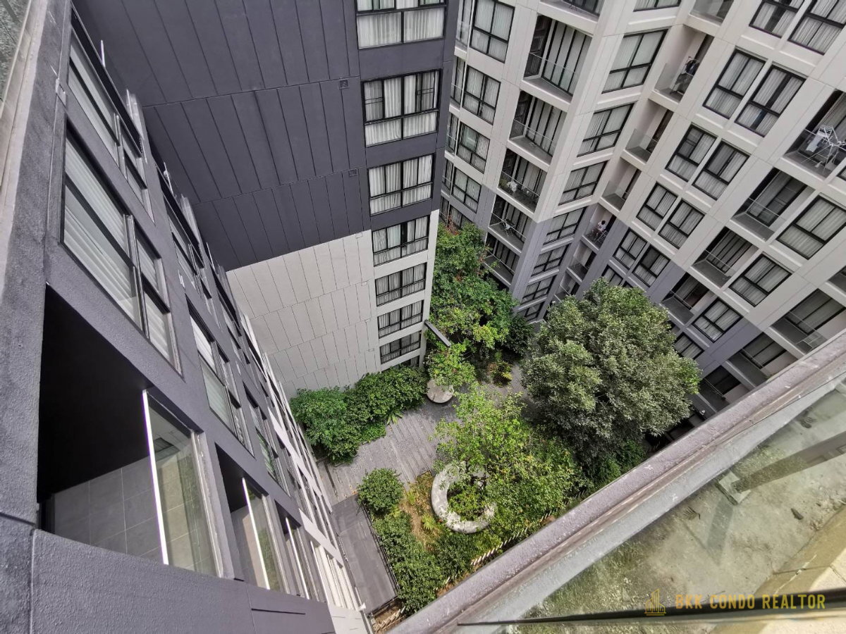 Duplex 2-Bedroom Condo for Rent at Via 49 (82 sqm) — Thonglor BTS
