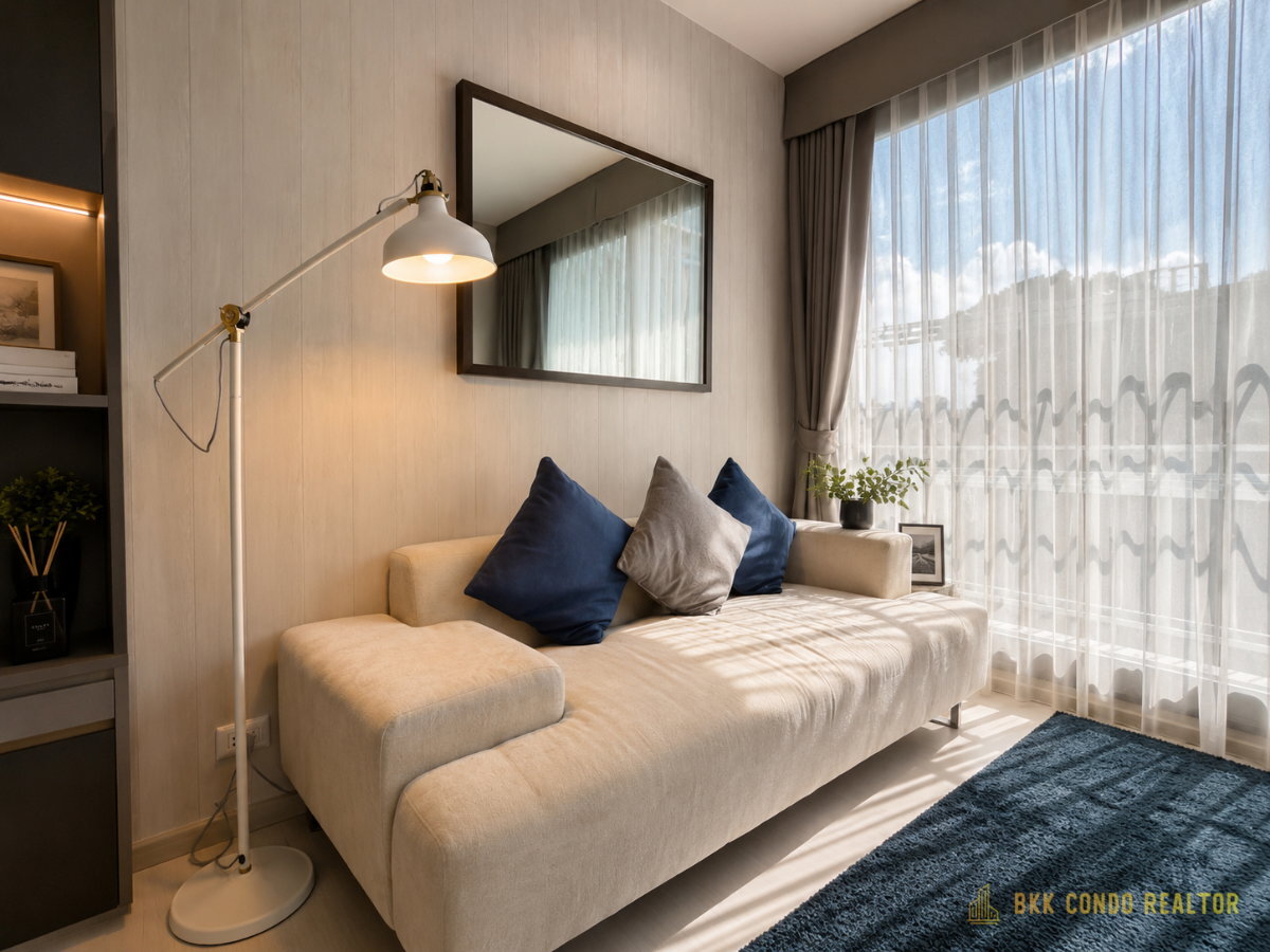 1-Bedroom Condo for Rent at Rhythm Sukhumvit 42 (48 sqm) — Ekkamai BTS