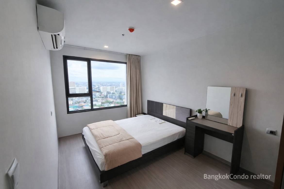 1-Bedroom Condo for Rent at Life Ladprao (35 sqm) — Ha Yaek Lat Phrao BTS