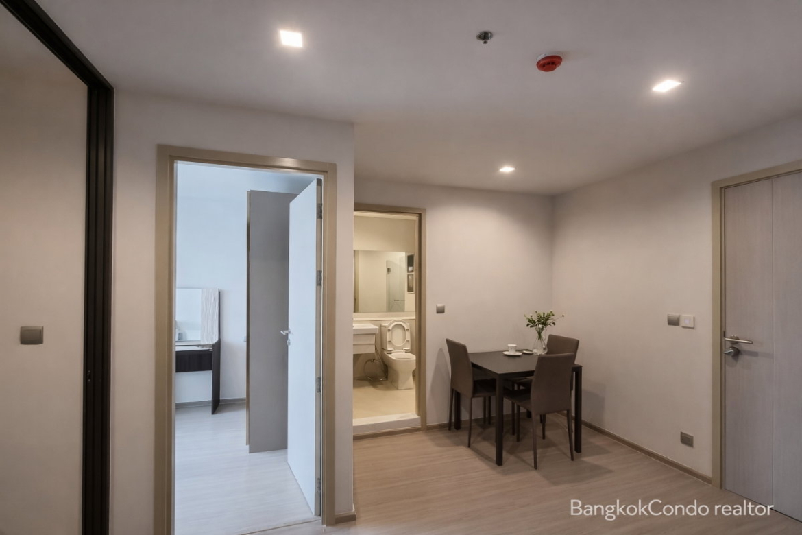 1-Bedroom Condo for Rent at Life Ladprao (35 sqm) — Ha Yaek Lat Phrao BTS