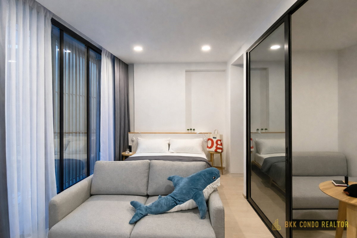 1-Bedroom Condo for Rent at Noble Ambience Sukhumvit 42 (27 sqm) — Ekkamai BTS